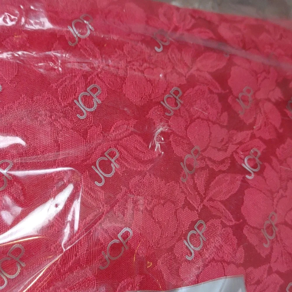 JC Penney True Red Floral Damask Tablecloth 60 x 84 NWT Never Used